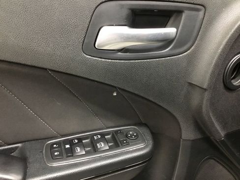 Used 2022 Dodge Charger R/T w/ Blacktop Package image 8