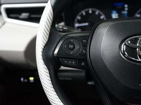 Certified 2025 Toyota Corolla LE image 14