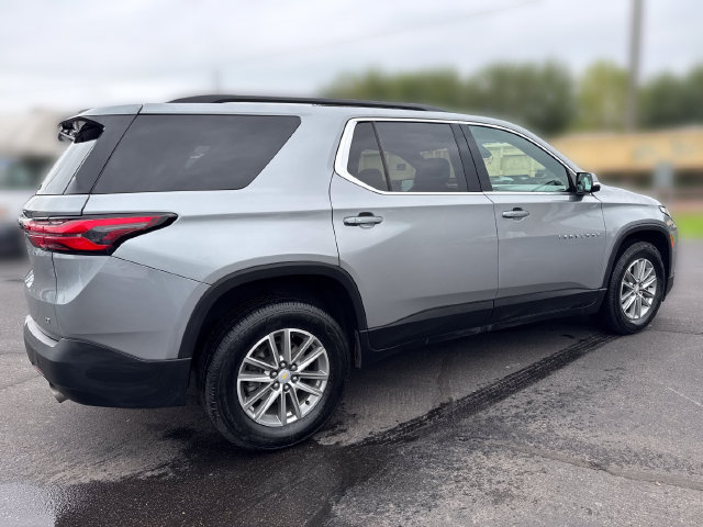 Used 2023 Chevrolet Traverse LT AWD/4WD image 5