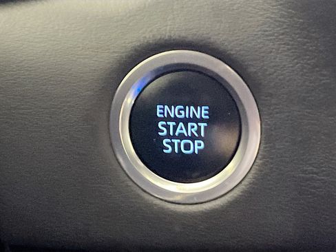 Used 2024 Toyota Tundra Platinum RWD image 23