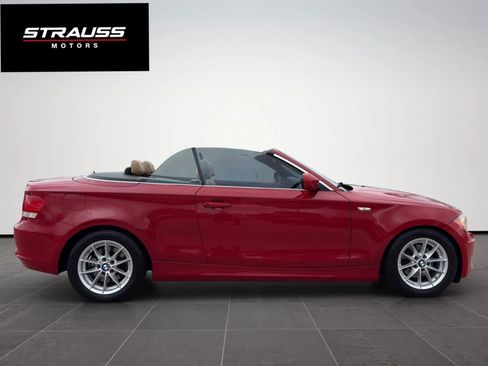 Used 2010 BMW 128i Convertible image 6
