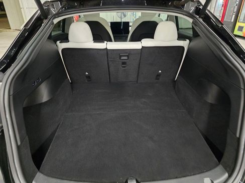 Used 2021 Tesla Model Y Long Range AWD/4WD image 15