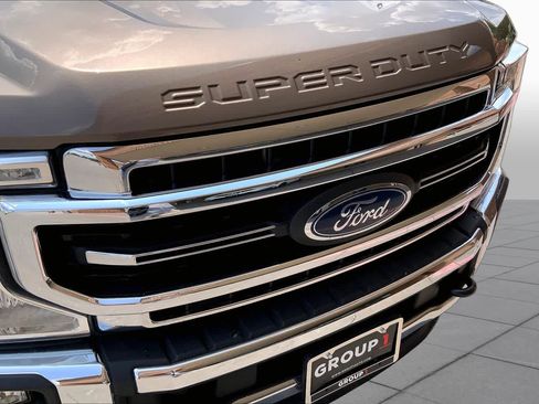 Used 2021 Ford F250 Lariat w/ Lariat Value Package AWD/4WD image 29