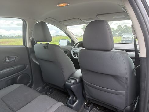 Certified 2021 Honda HR-V LX image 16