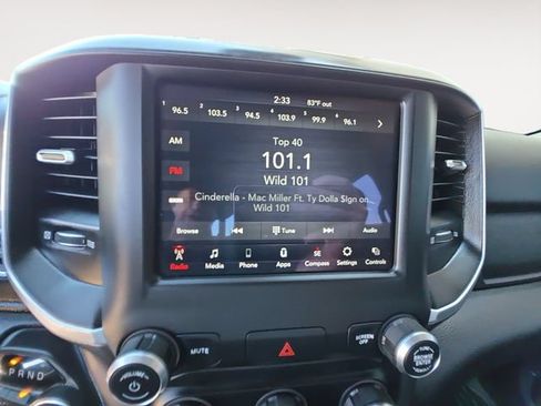 Used 2019 RAM 1500 Big Horn AWD/4WD image 15