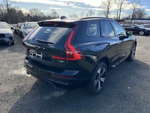 New 2025 Volvo XC60 T8 Plus w/ Climate Package image 3