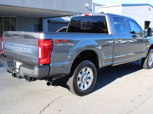 Used 2022 Ford F250 Platinum w/ FX4 Off-Road Package image 3