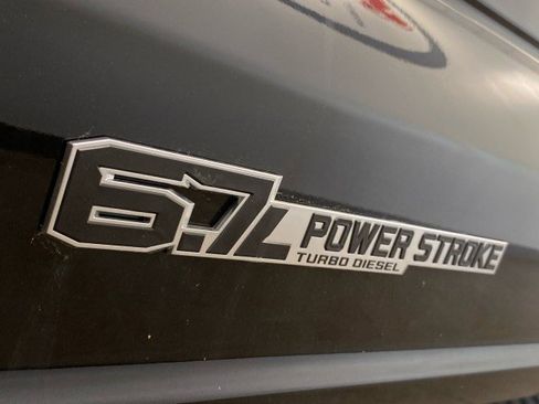 New 2025 Ford F550 4x4 SuperCab Super Duty w/ XLT Value Package image 9