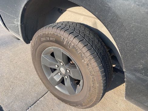 Used 2019 RAM 1500 Classic SLT RWD image 22