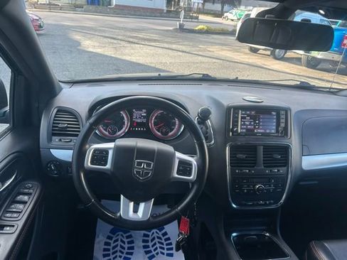 Used 2019 Dodge Grand Caravan GT image 15