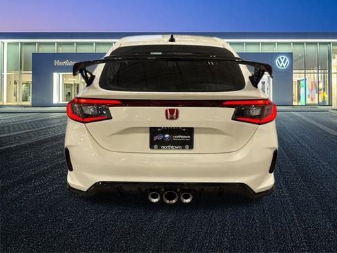 Used 2024 Honda Civic Type R image 5