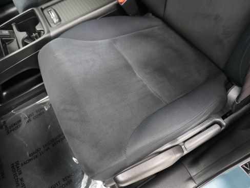 Used 2014 Honda CR-V LX image 11