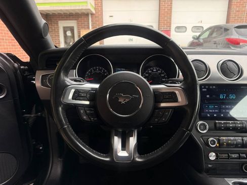 Used 2021 Ford Mustang GT w/ Black Accent Package RWD image 10