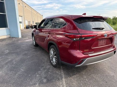 Used 2022 Toyota Highlander Platinum AWD/4WD image 6