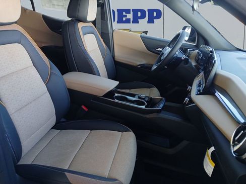 New 2026 Chevrolet Equinox ACTIV w/ Convenience Package III AWD/4WD image 17