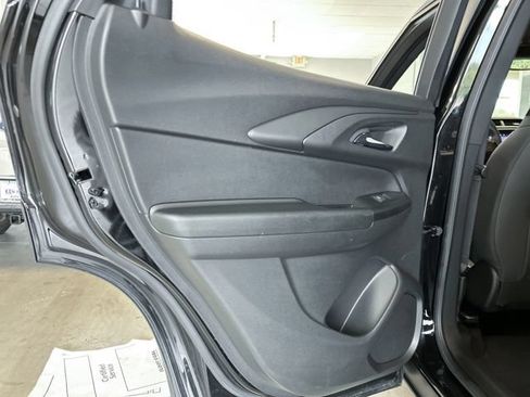 Used 2022 Chevrolet TrailBlazer RS w/ Technology Package AWD/4WD image 19