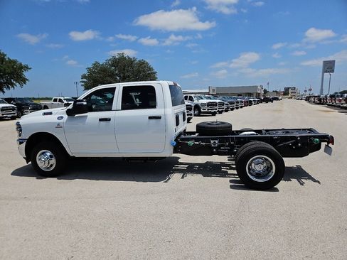 New 2026 RAM 3500 Tradesman w/ Chrome Appearance Group A AWD/4WD image 3