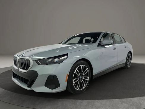 Used 2024 BMW 530i xDrive w/ M Sport Package image 1