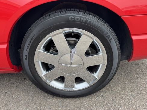 Used 2002 Ford Thunderbird Base image 11