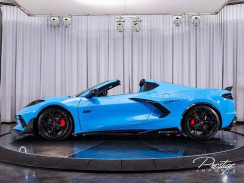 Used 2023 Chevrolet Corvette Stingray Premium Cpe w/ Z51 Performance Package RWD image 11