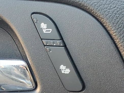 Used 2013 GMC Yukon XL SLT image 11