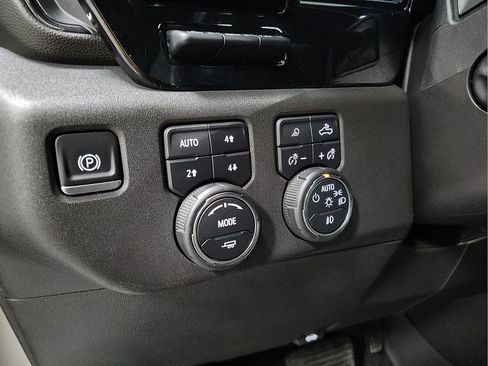 Used 2022 Chevrolet Silverado 1500 ZR2 w/ Technology Package AWD/4WD image 14