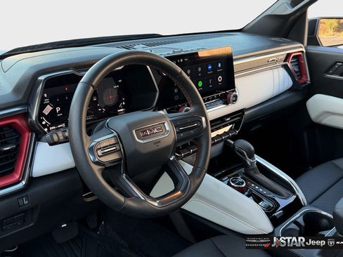 Used 2024 GMC Canyon AT4X AWD/4WD image 32