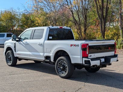 New 2025 Ford F350 Platinum w/ FX4 Off-Road Package