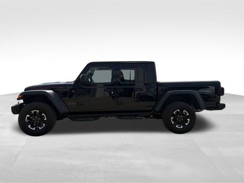 Used 2025 Jeep Gladiator Rubicon w/ Convenience Group AWD/4WD image 10