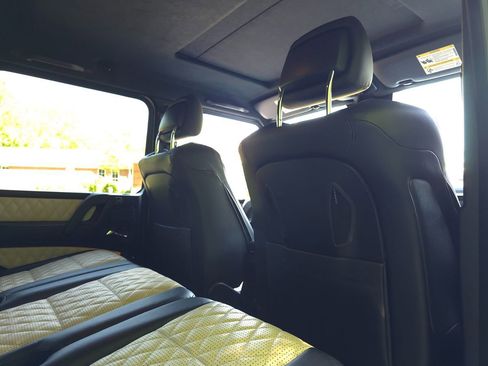 Used 2017 Mercedes-Benz G 63 AMG 4MATIC image 19