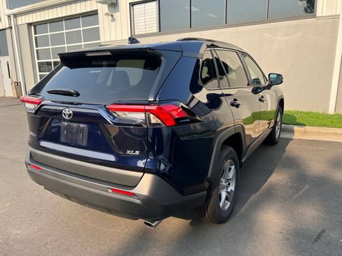 Used 2025 Toyota RAV4 XLE w/ Convenience Package FWD image 15