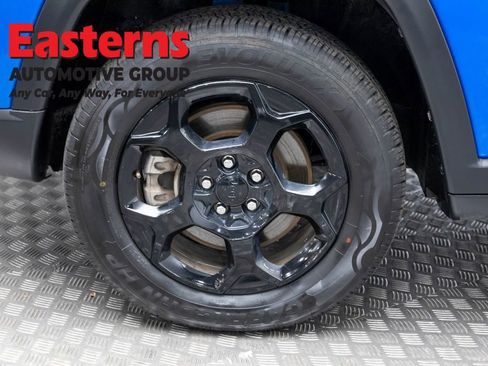 Used 2023 Jeep Compass Trailhawk AWD/4WD image 33