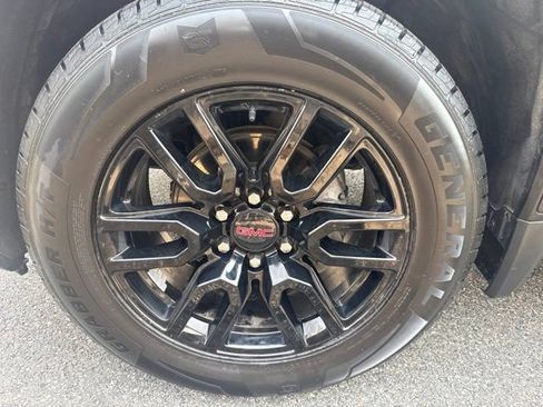 Used 2023 GMC Sierra 1500 Elevation AWD/4WD image 4