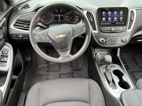 Used 2024 Chevrolet Malibu LT FWD image 10