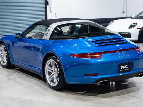Used 2015 Porsche 911 Targa 4 AWD/4WD image 12