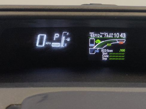 Used 2015 Toyota Prius C Two FWD image 23