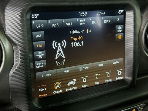 Used 2023 Jeep Wrangler Sport AWD/4WD image 19
