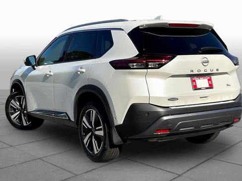 Used 2023 Nissan Rogue SL w/ SL Premium Package FWD image 12