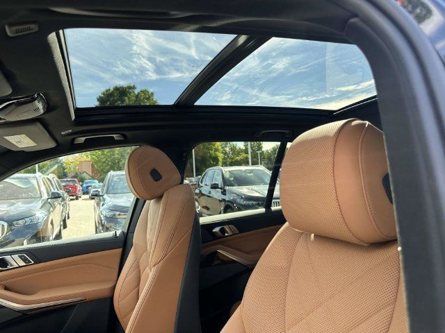 Certified 2024 BMW X5 xDrive40i w/ Premium Package AWD/4WD image 27