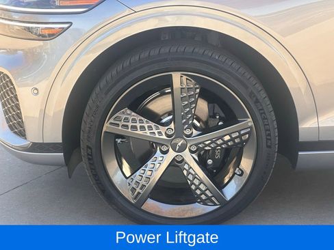 Used 2025 Genesis GV70 3.5T Sport w/ Sport Advanced Package image 8