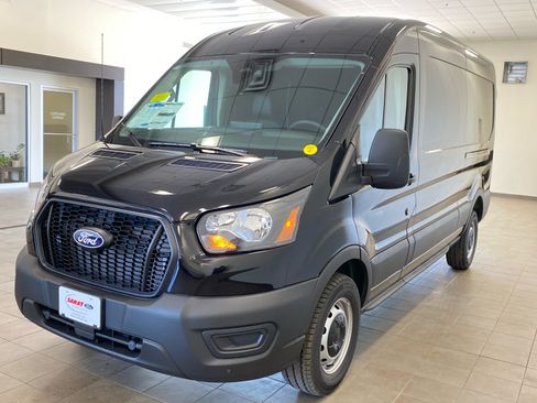 New 2026 Ford Transit 250 148 Medium Roof RWD image 4