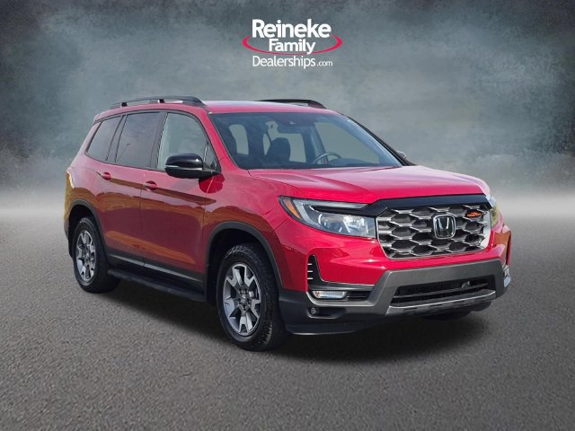 Used 2023 Honda Passport TrailSport image 3