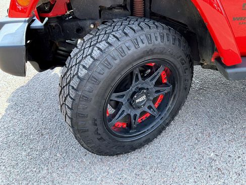 Used 2015 Jeep Wrangler Unlimited Sport w/ Quick Order Package 24S image 23