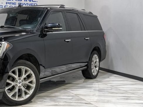 Used 2018 Ford Expedition Max Limited w/ Equipment Group 302A AWD/4WD image 9