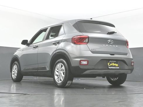 Used 2022 Hyundai Venue SE FWD image 43