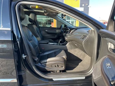 Used 2016 Chevrolet Impala LTZ w/ Enhanced Convenience Package image 25
