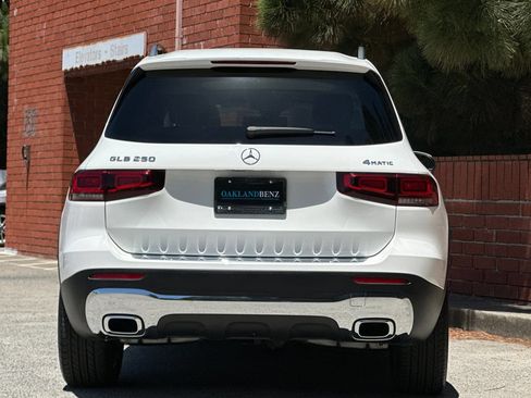 Certified 2023 Mercedes-Benz GLB 250 4MATIC image 6