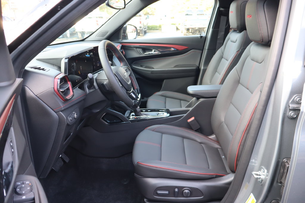 New 2026 Chevrolet TrailBlazer RS w/ Convenience Package FWD image 5