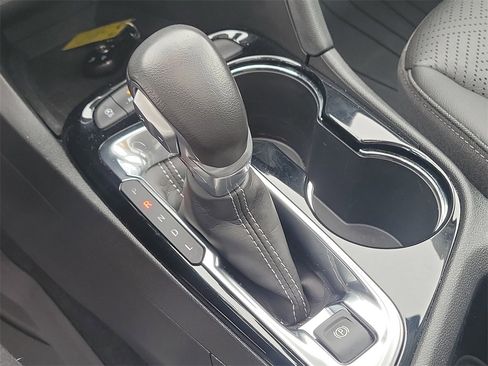 Used 2023 Buick Encore GX Essence w/ Experience Buick Package image 30