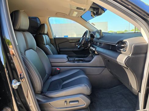 Used 2025 Honda Pilot EX-L image 27